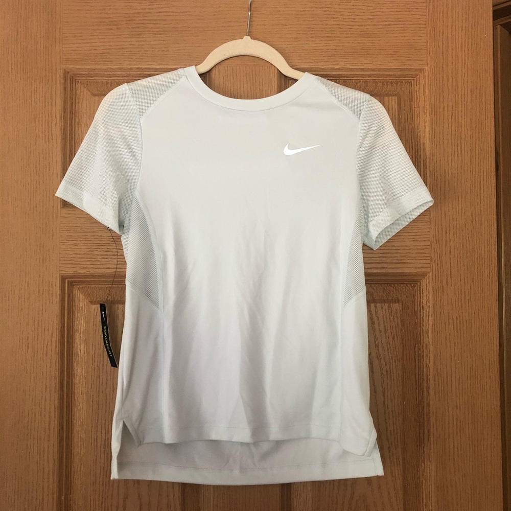 Nike Dri-Fit Mesh Shirt - XS